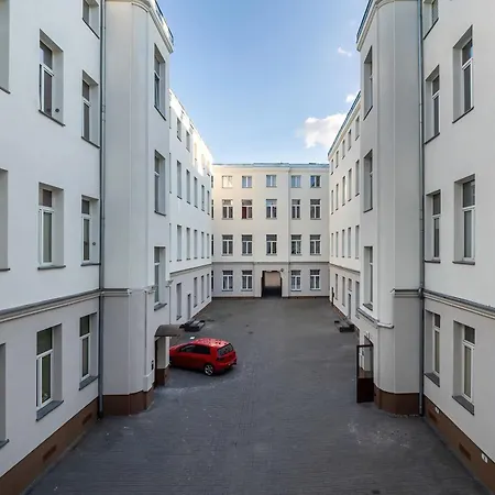 Jaracza Bright By Renters Appartement