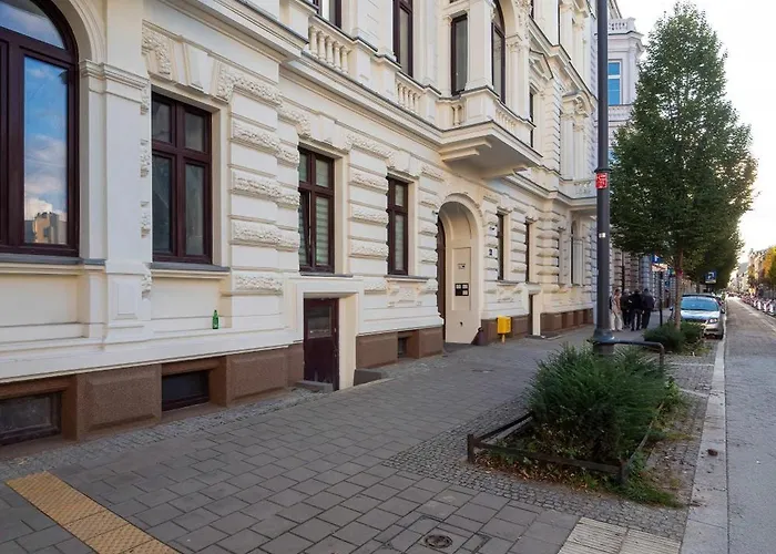 Jaracza Bright By Renters *